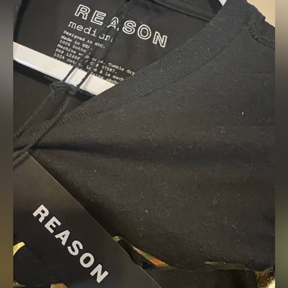Reason NWT Men’s Tee - Picture 2 of 3